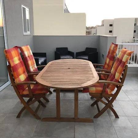 Penthouse In With Panoramic Views: 3 Bedrooms, 2 Baths Lejlighed *